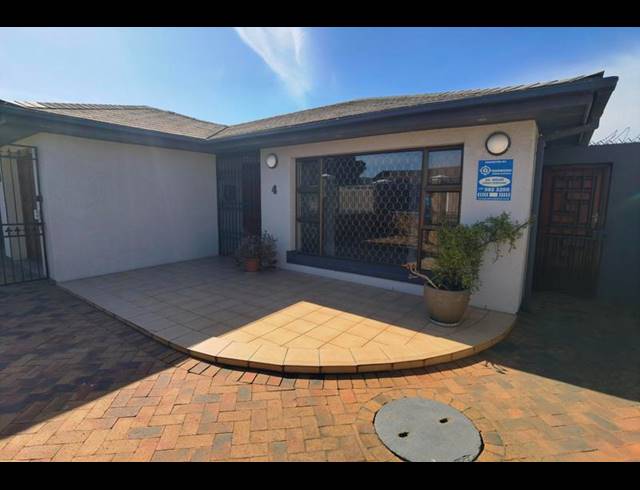 6 BEDROOM HOUSE FOR SALE IN CRAVENBY